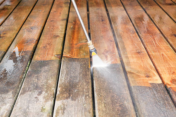 Best Pool Deck Cleaning in Bucyrus, OH
